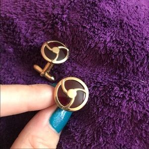 VINTAGE GOLD & RED CUFF LINKS